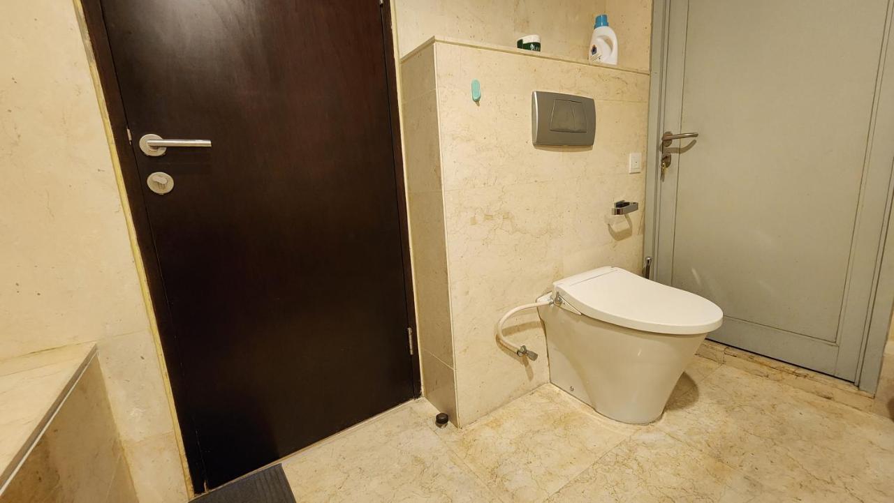 Unforgettable Nights Next To Ascott Sudirman -Min Stay 3 Nights- Джакарта Екстериор снимка